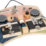 Imagine 2: Jucarie Montessori – Tabla activitati