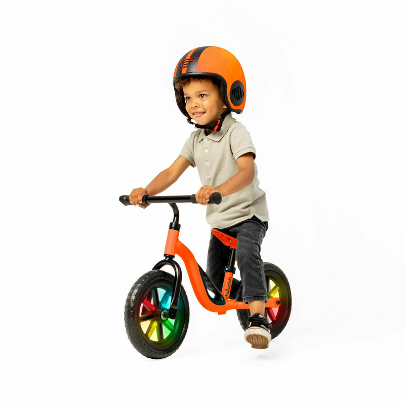 bicicleta de echilibru usoara charile glow cu ghidon si sa reglabile cu spite luminoase greutate 2 5 kg cu roti din spuma eva 10 inch pentru 18 luni 48 luni chillafish orange 2522921 4