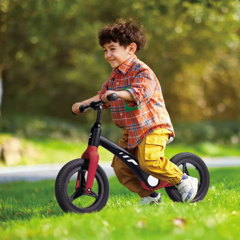 Bicicleta de echilibru pentru copii