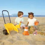 Jucarie de plaja - Set basculanta cu jucarii de nisip - Jucarii pentru plaja si nisip Hape 2