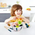 Jucarie din lemn - Gatim taitei Udon - Jucarii accesorii bucatarie Hape 3