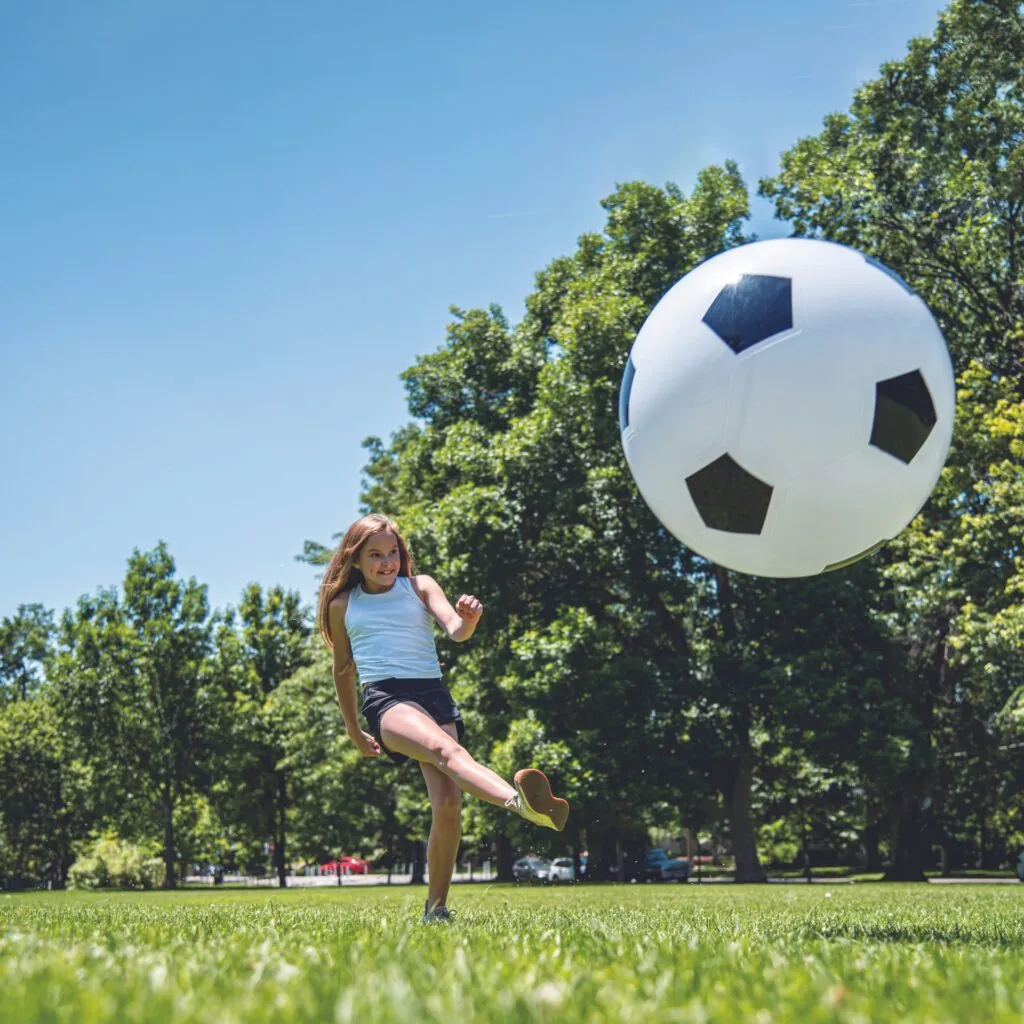 Minge de fotbal Jumbo de 76 cm - LIBO - Aventura in natura Hape 2