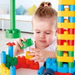 PolyM - Kit de constructor creativ pentru copii (80 piese) - Seturi de constructie Hape 2
