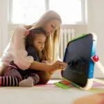 Tabla magnetica portabila - Jocuri cu litere si cifre Hape 2